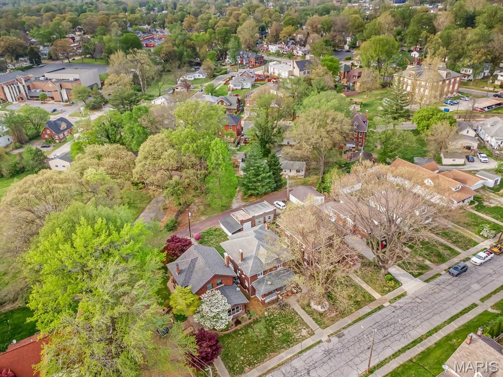 1005 E Monroe Street