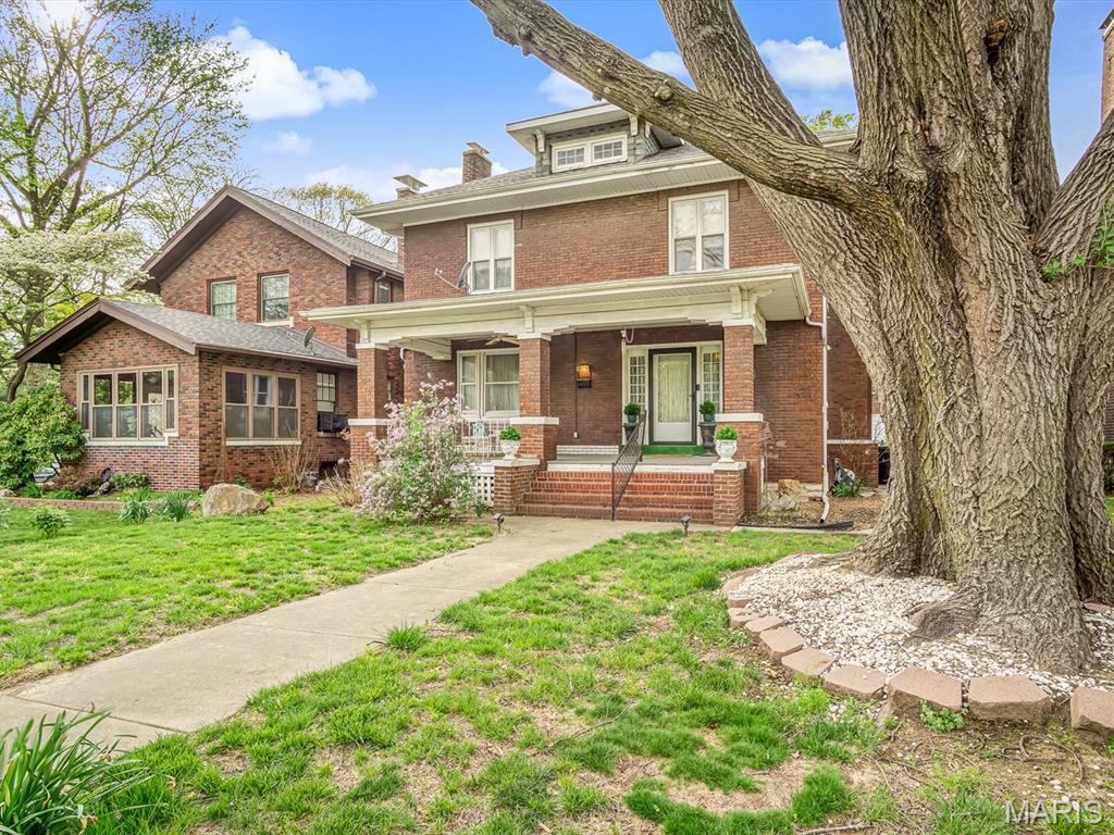 1005 E Monroe Street