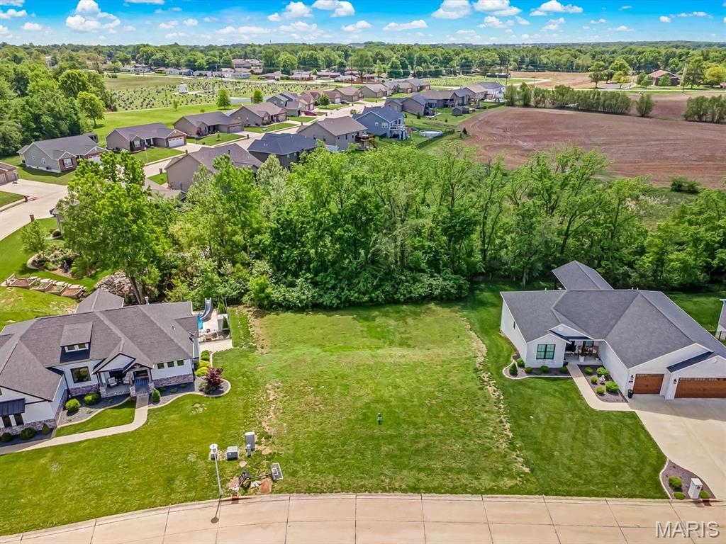 1004 Oak Creek Lane