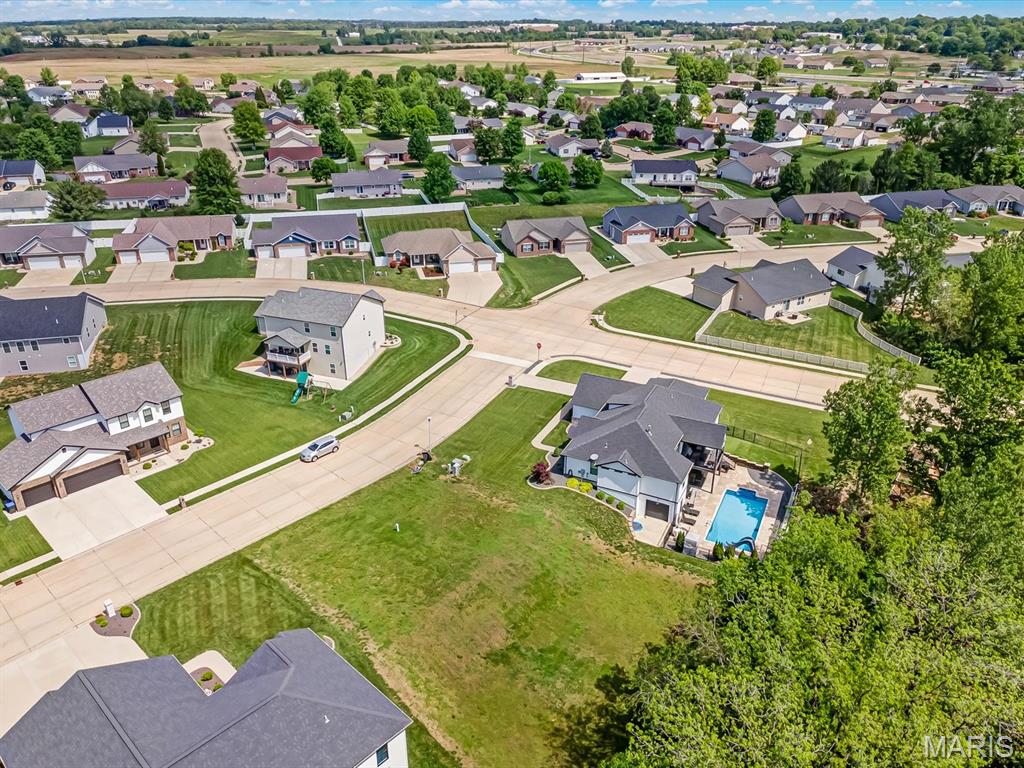 1004 Oak Creek Lane