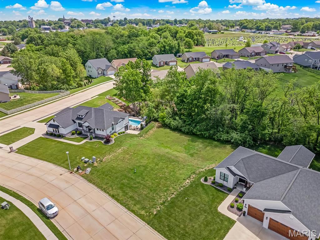 1004 Oak Creek Lane
