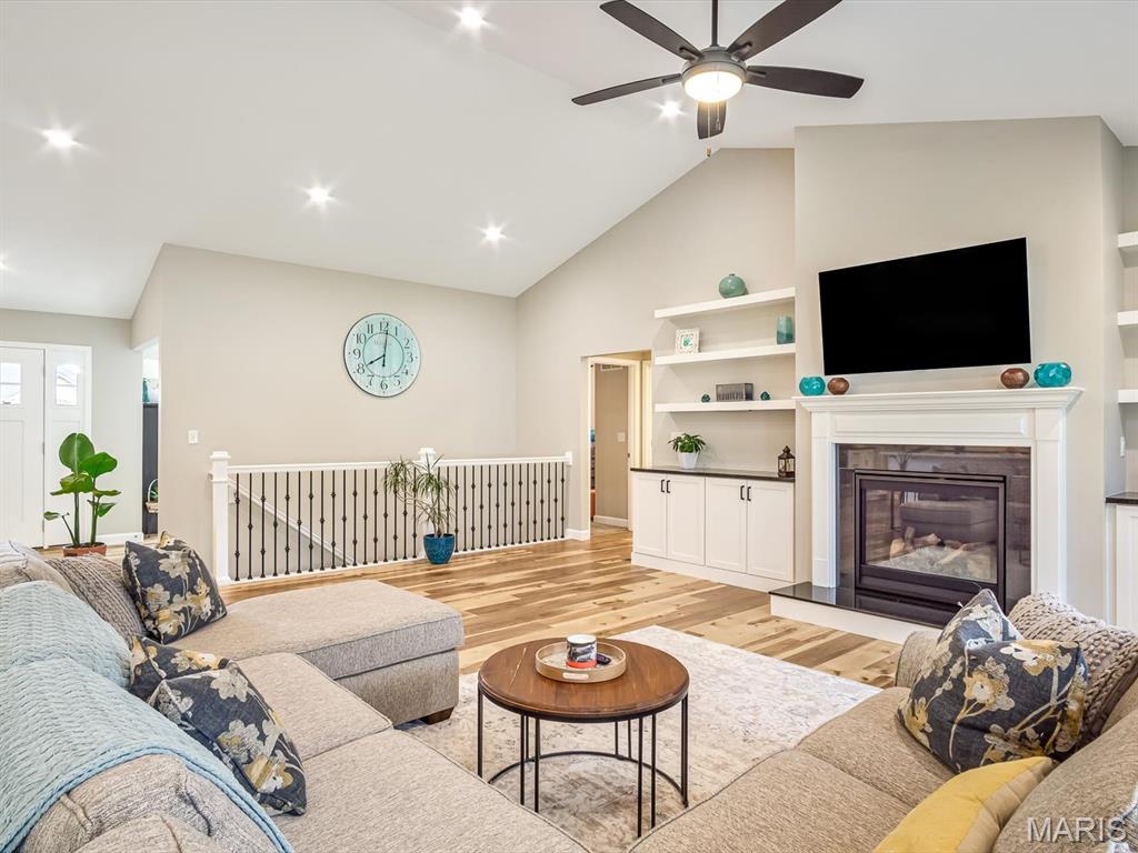 1305 Coleridge Court