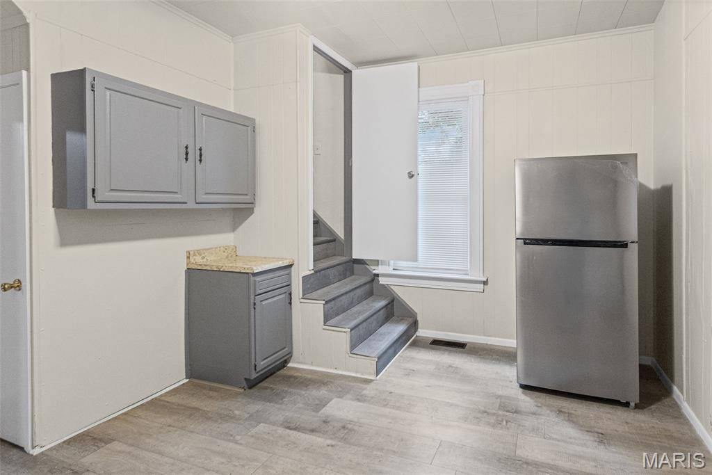 327 N 1st Street