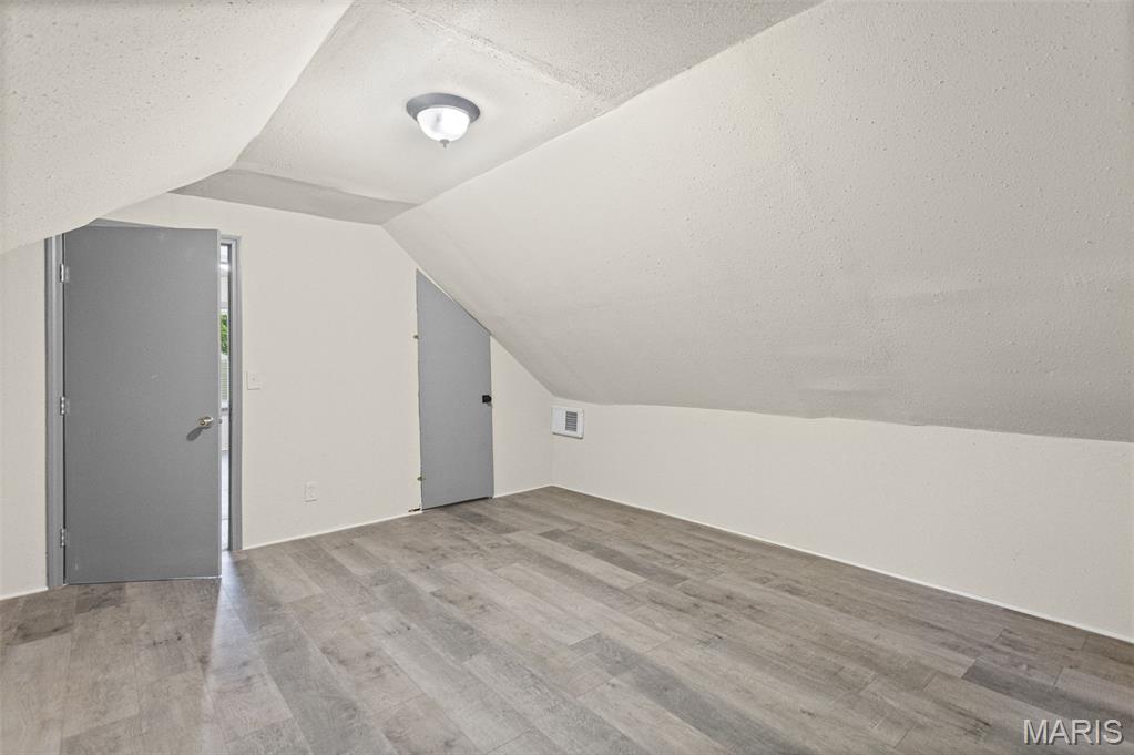 327 N 1st Street