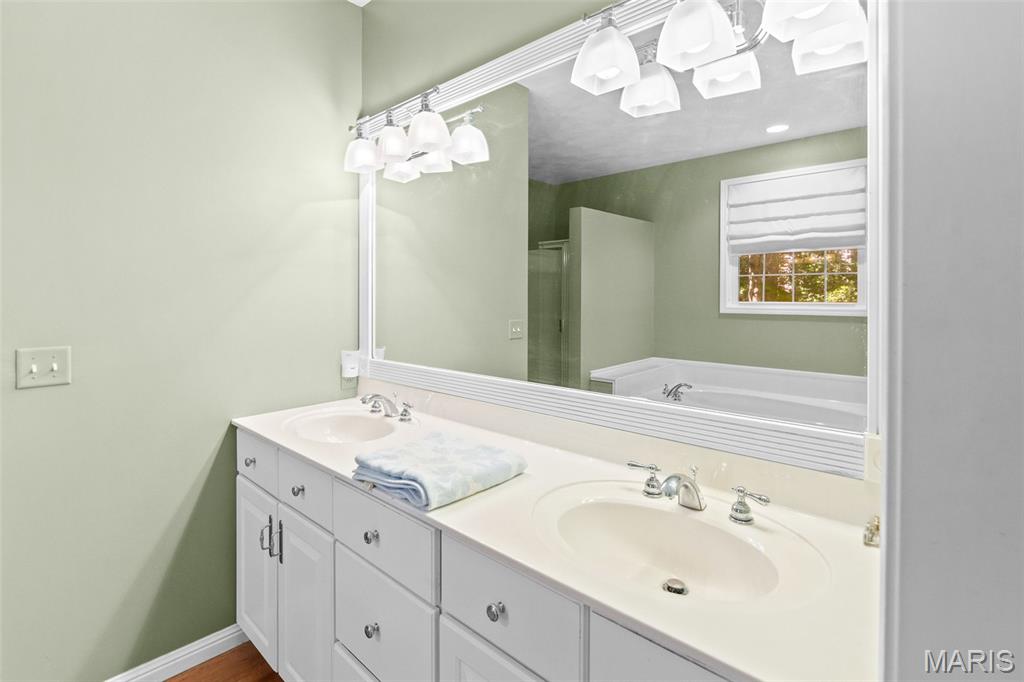 5259 Shingle Oak Lane