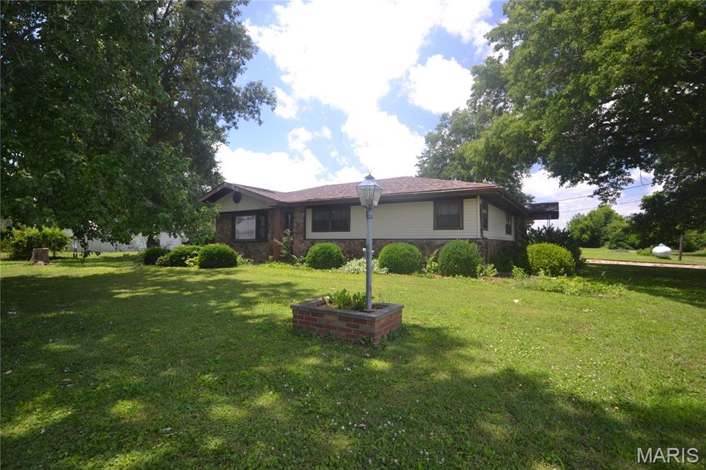 319 Old Floraville Road