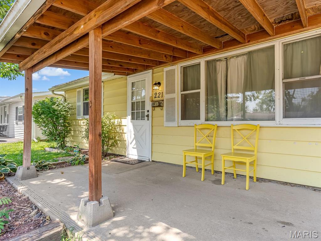 221 Saint John Drive