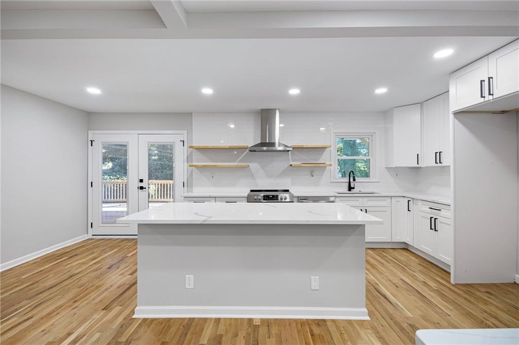 380 Thornwood Drive