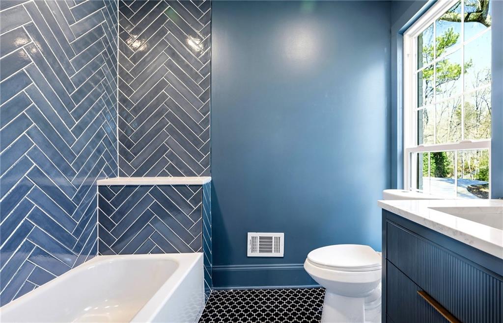 4730 Paran Valley NW