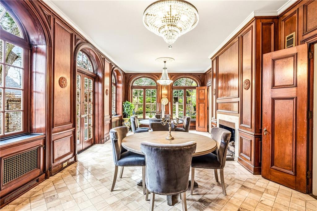 794 Springdale Road NE