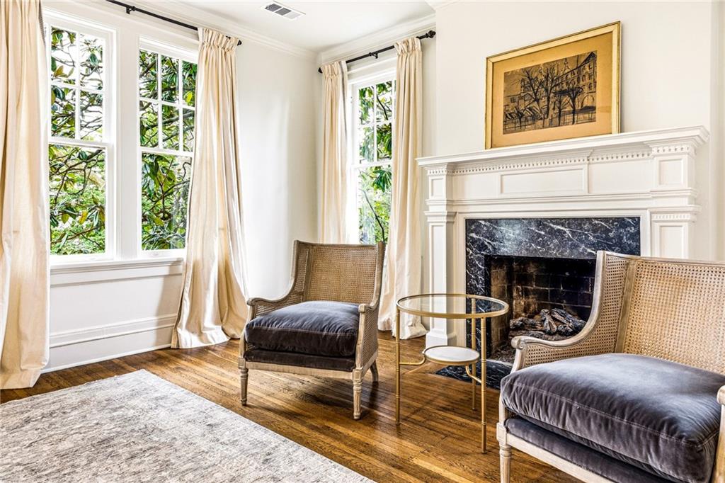 794 Springdale Road NE