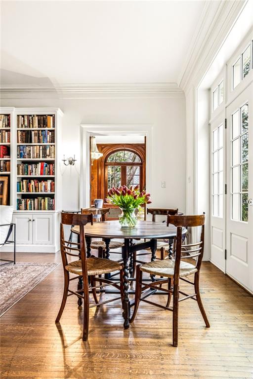 794 Springdale Road NE