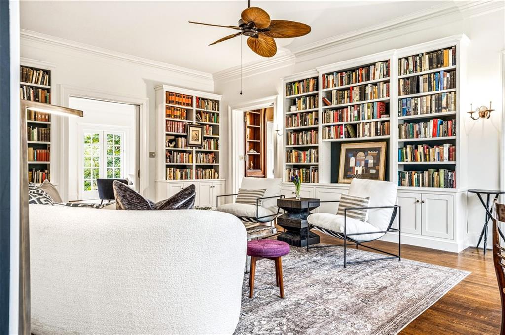 794 Springdale Road NE