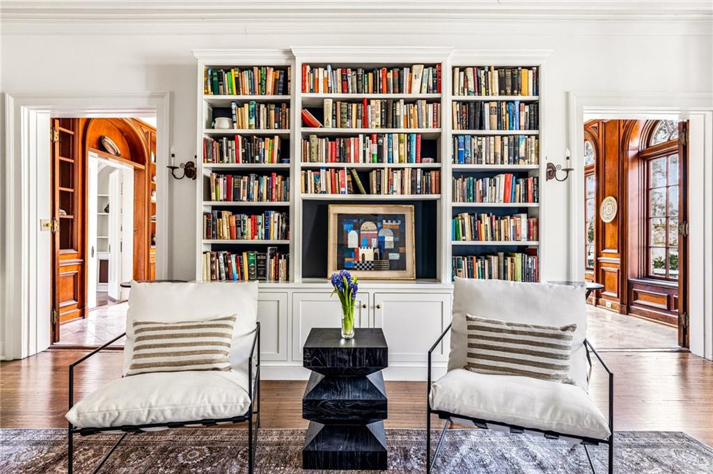 794 Springdale Road NE