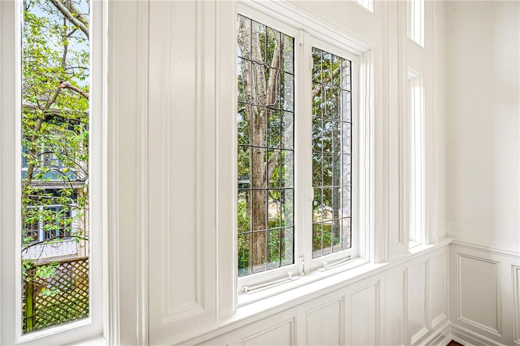 794 Springdale Road NE