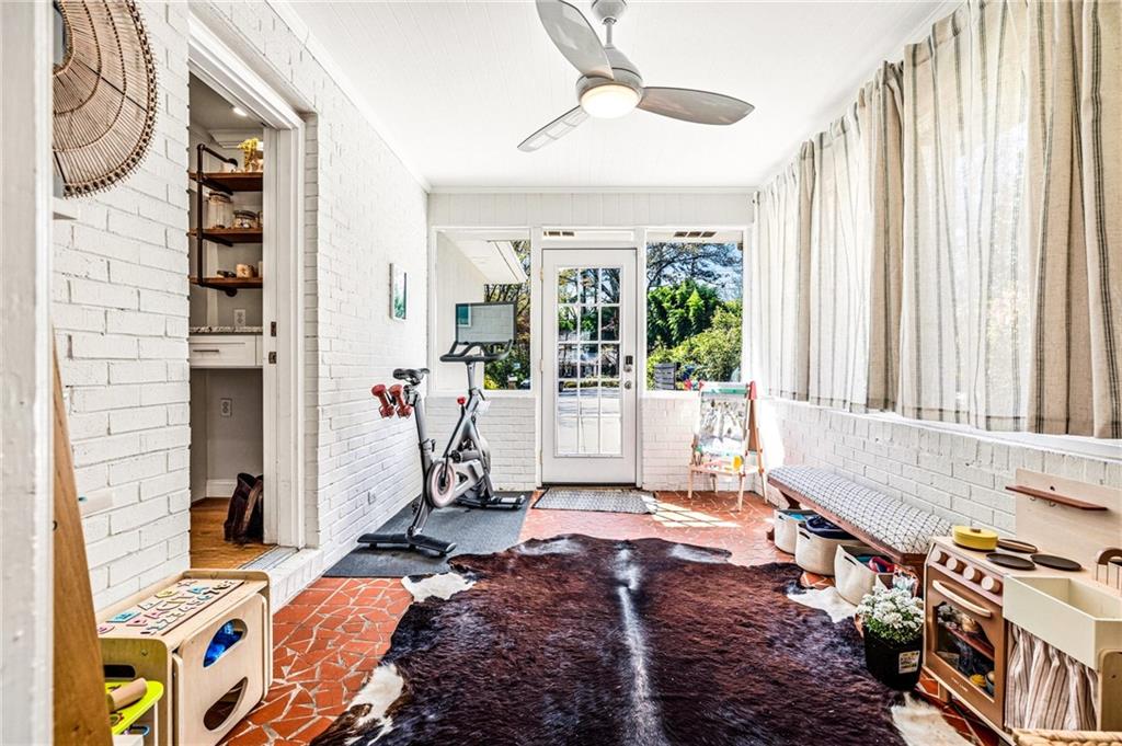 1264 Spring Valley Lane NE