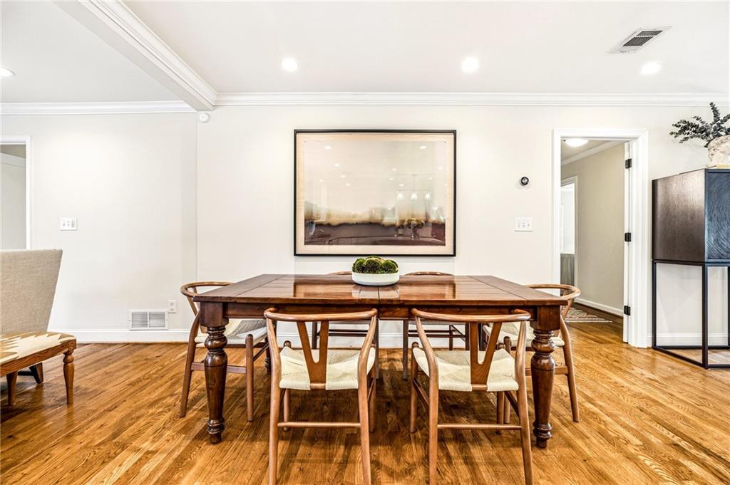 1264 Spring Valley Lane NE