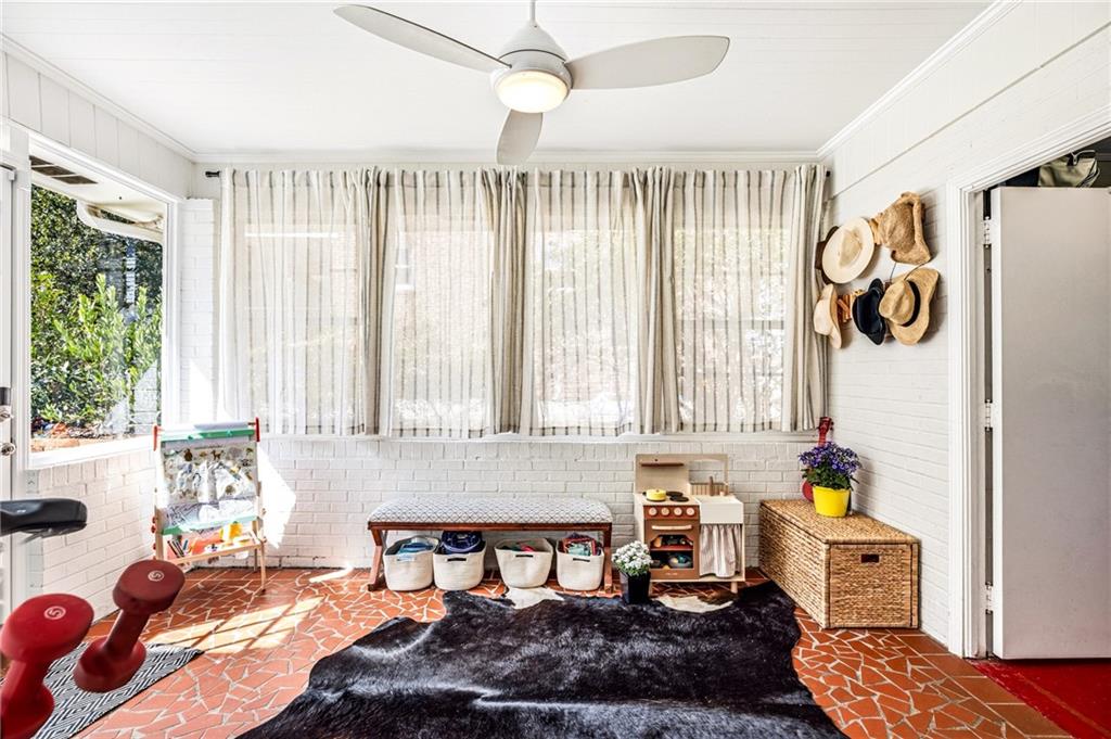 1264 Spring Valley Lane NE