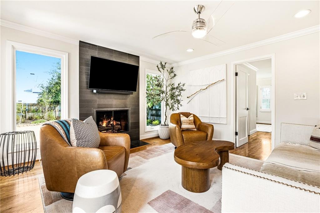 1264 Spring Valley Lane NE