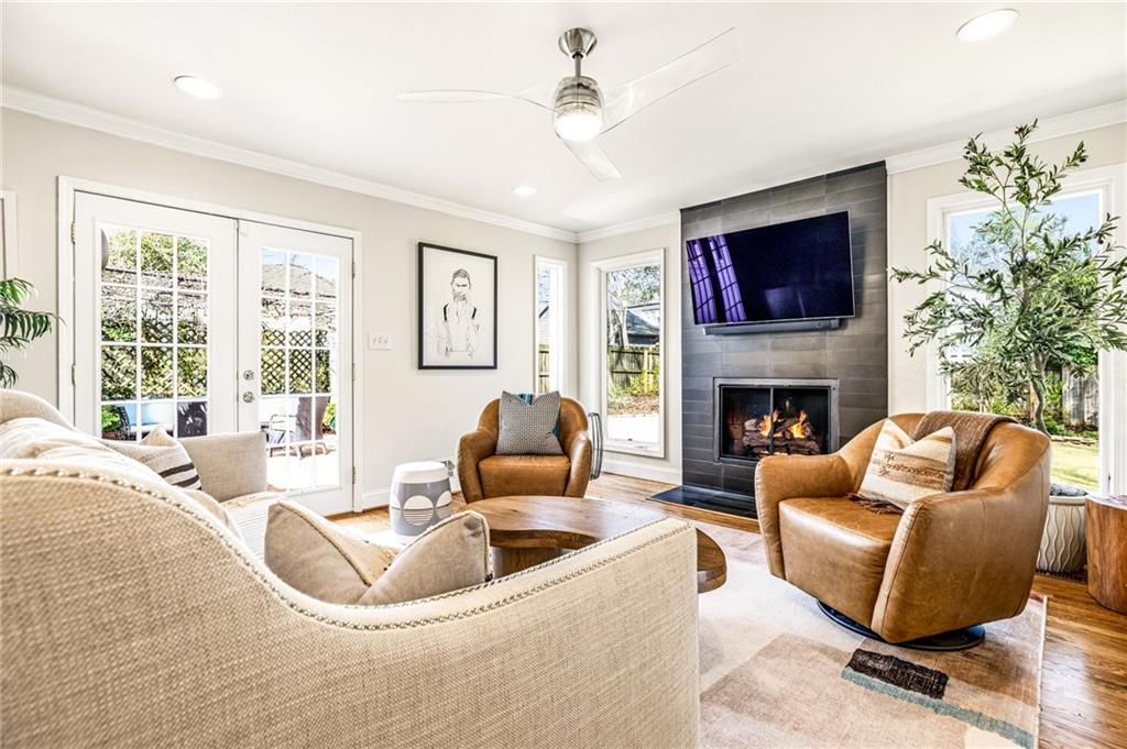 1264 Spring Valley Lane NE