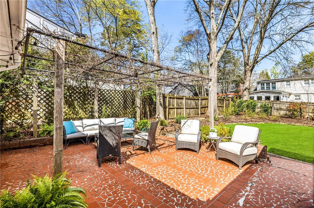 1264 Spring Valley Lane NE