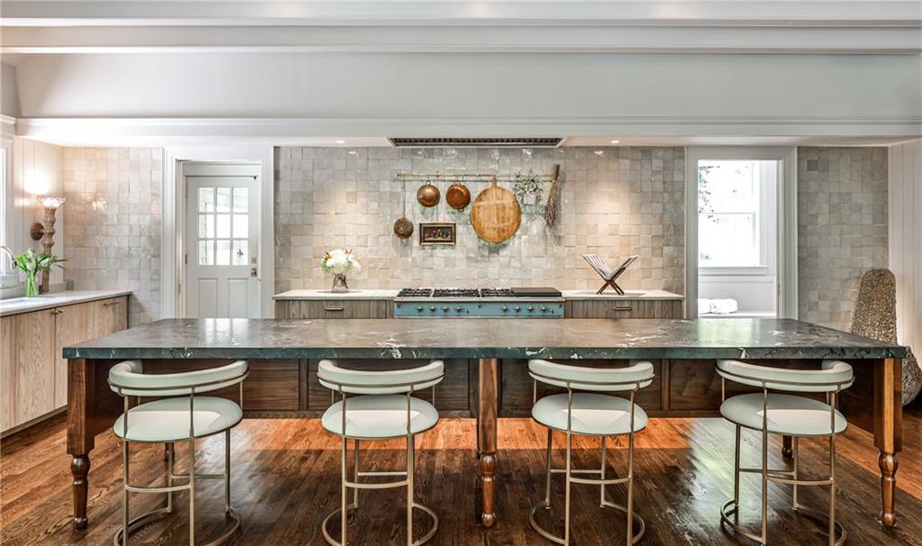 3990 Paces Ferry NW Road