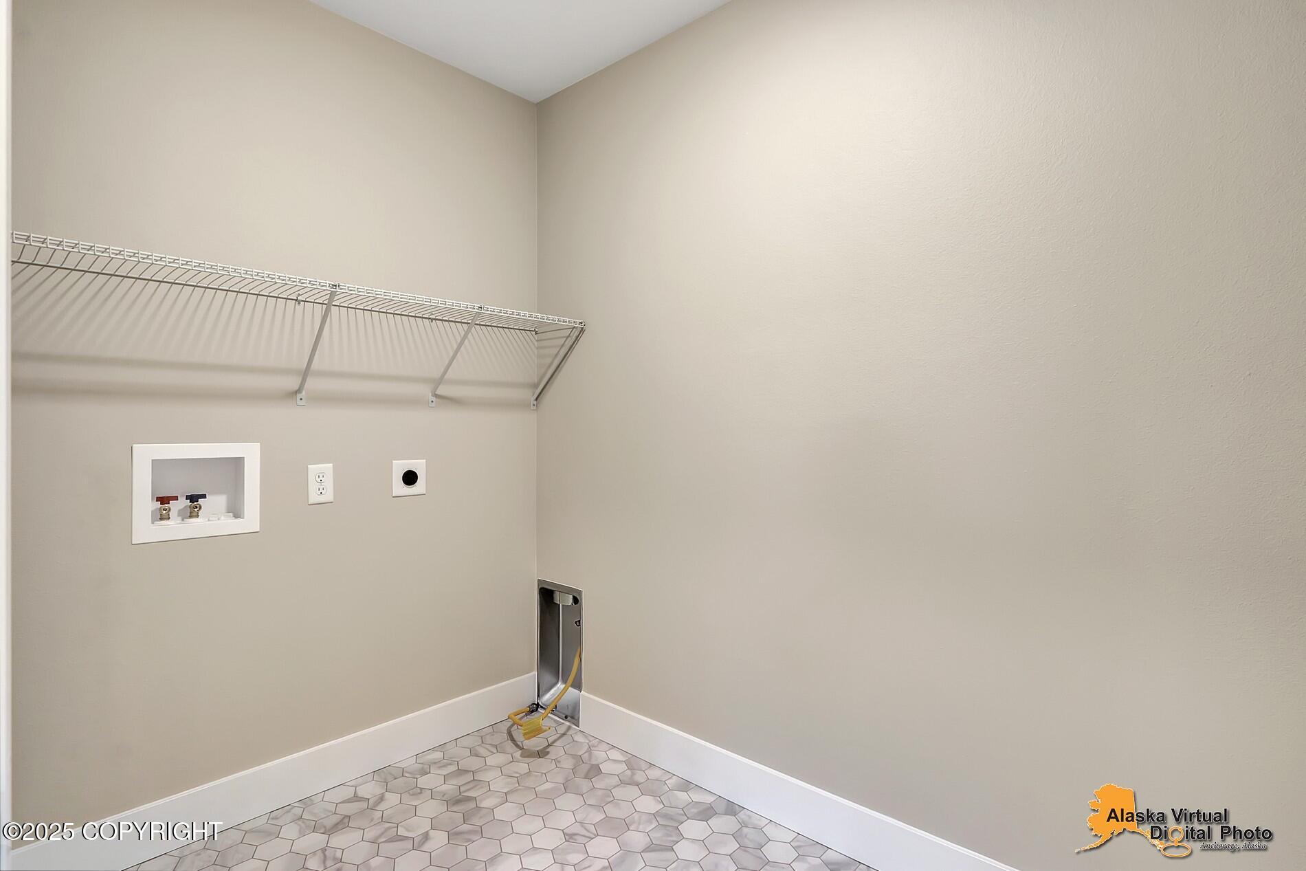 9545 Grey Owl Way