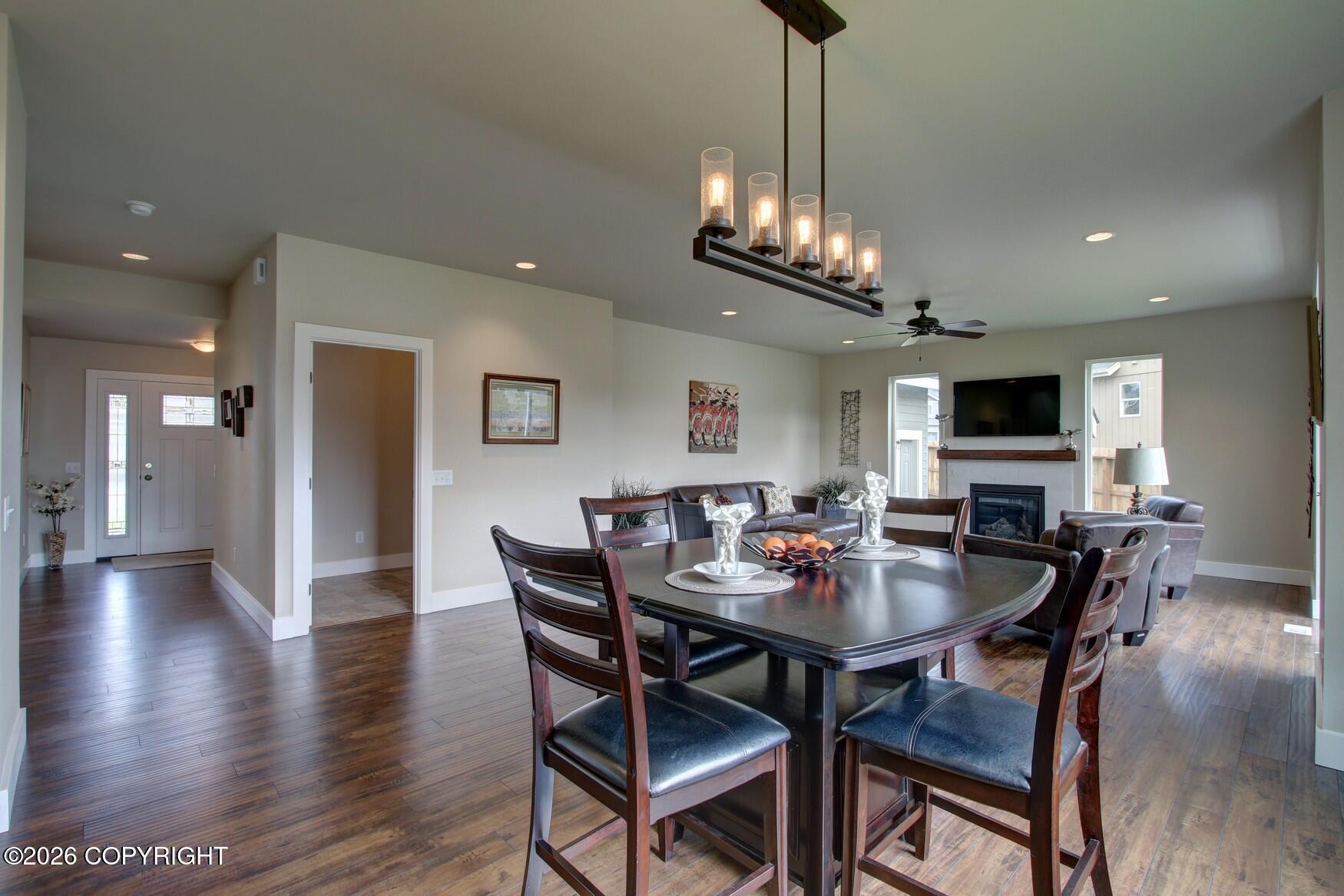 7140 MORAINE Circle