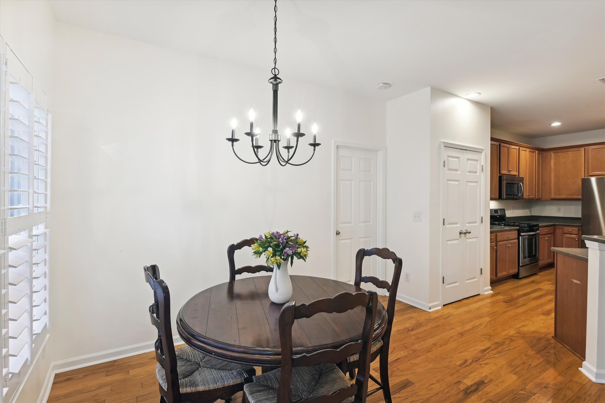 1533 Maple Grove Drive