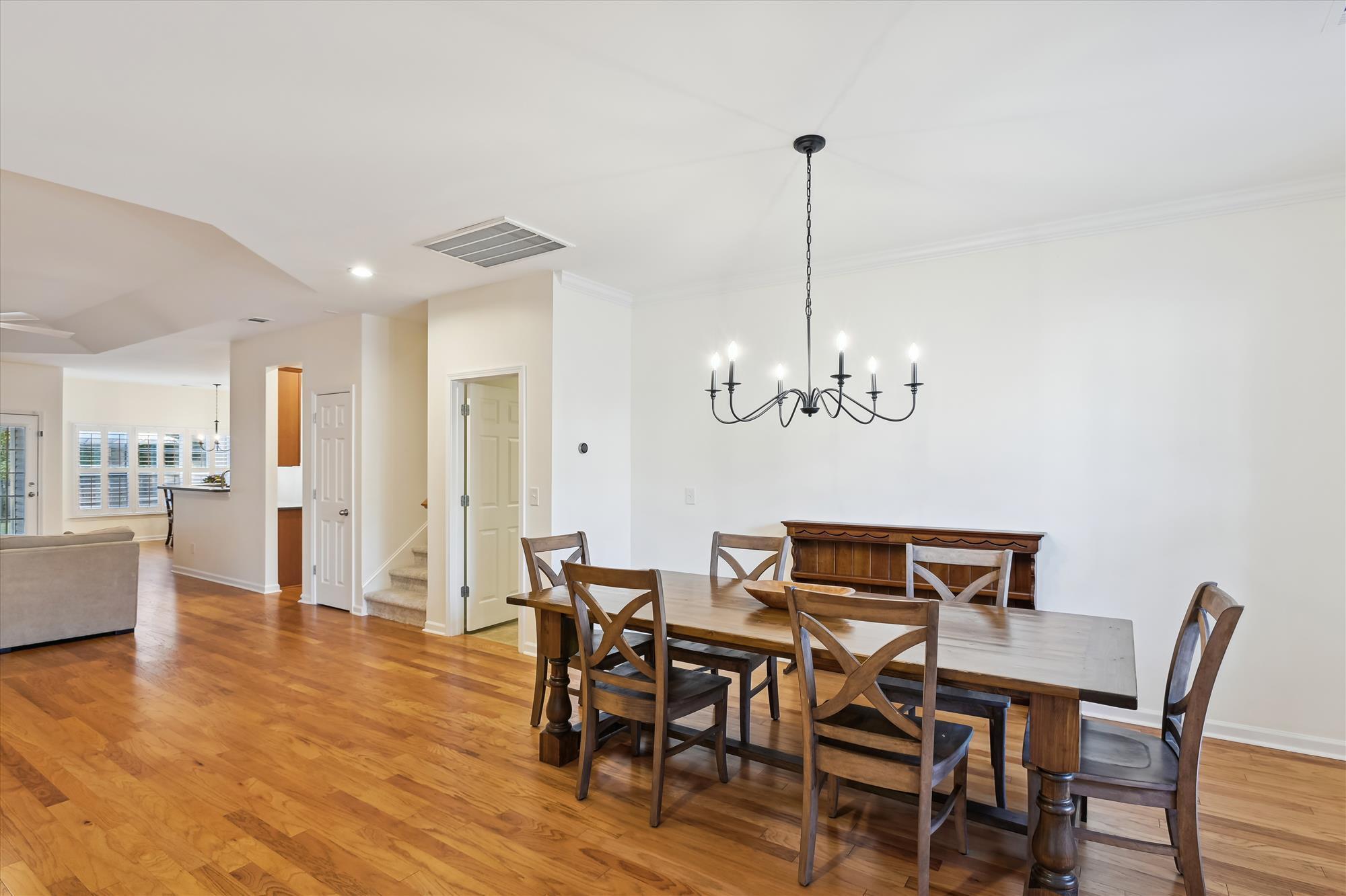 1533 Maple Grove Drive