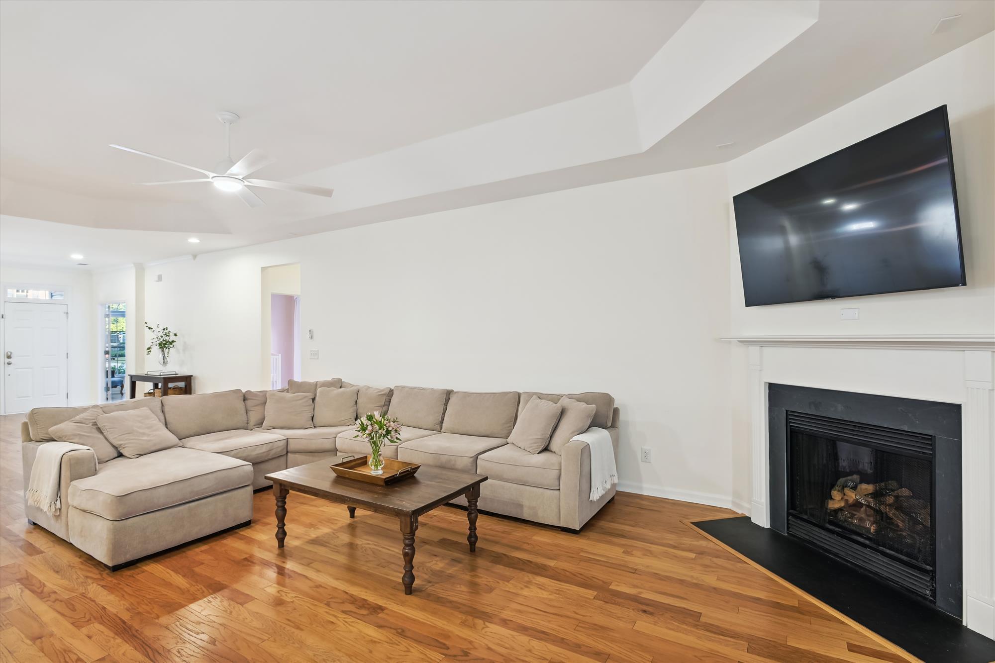 1533 Maple Grove Drive