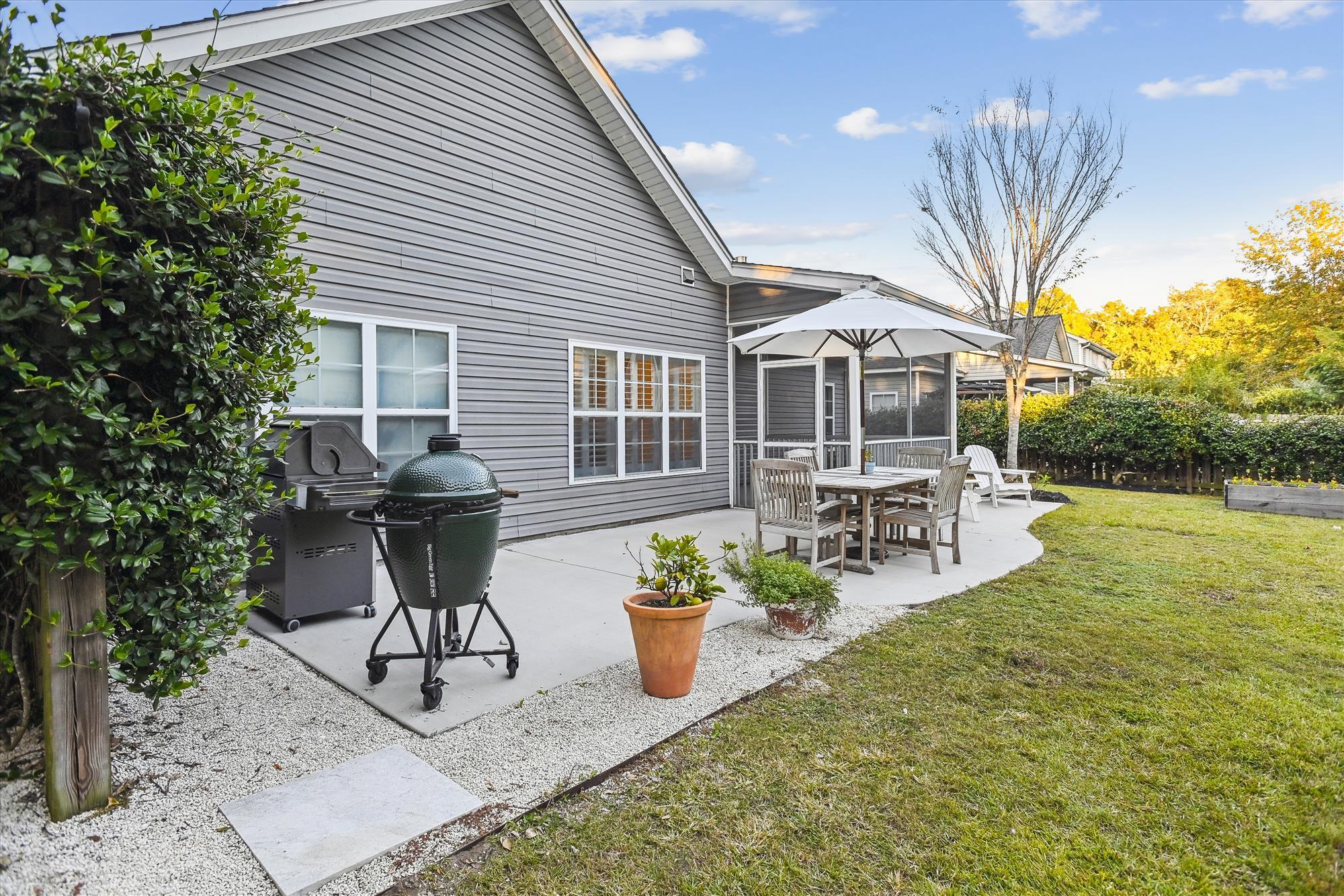 1533 Maple Grove Drive