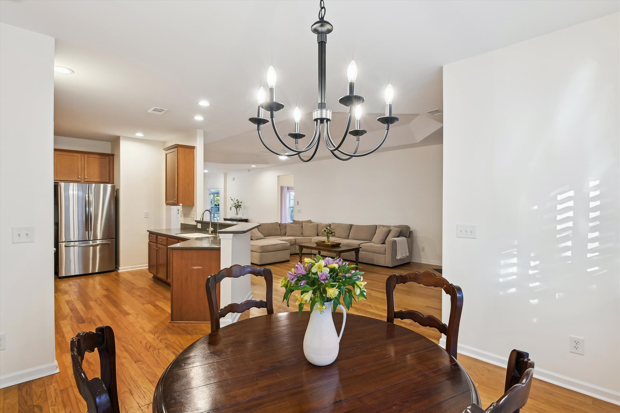 1533 Maple Grove Drive