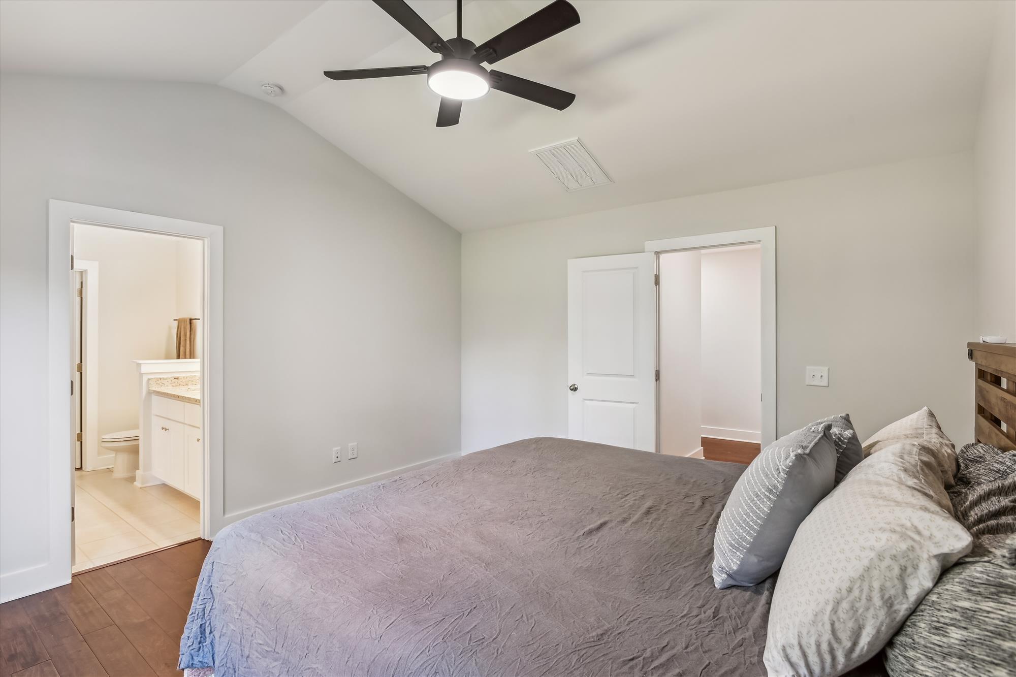 2874 Landed Gentry Way