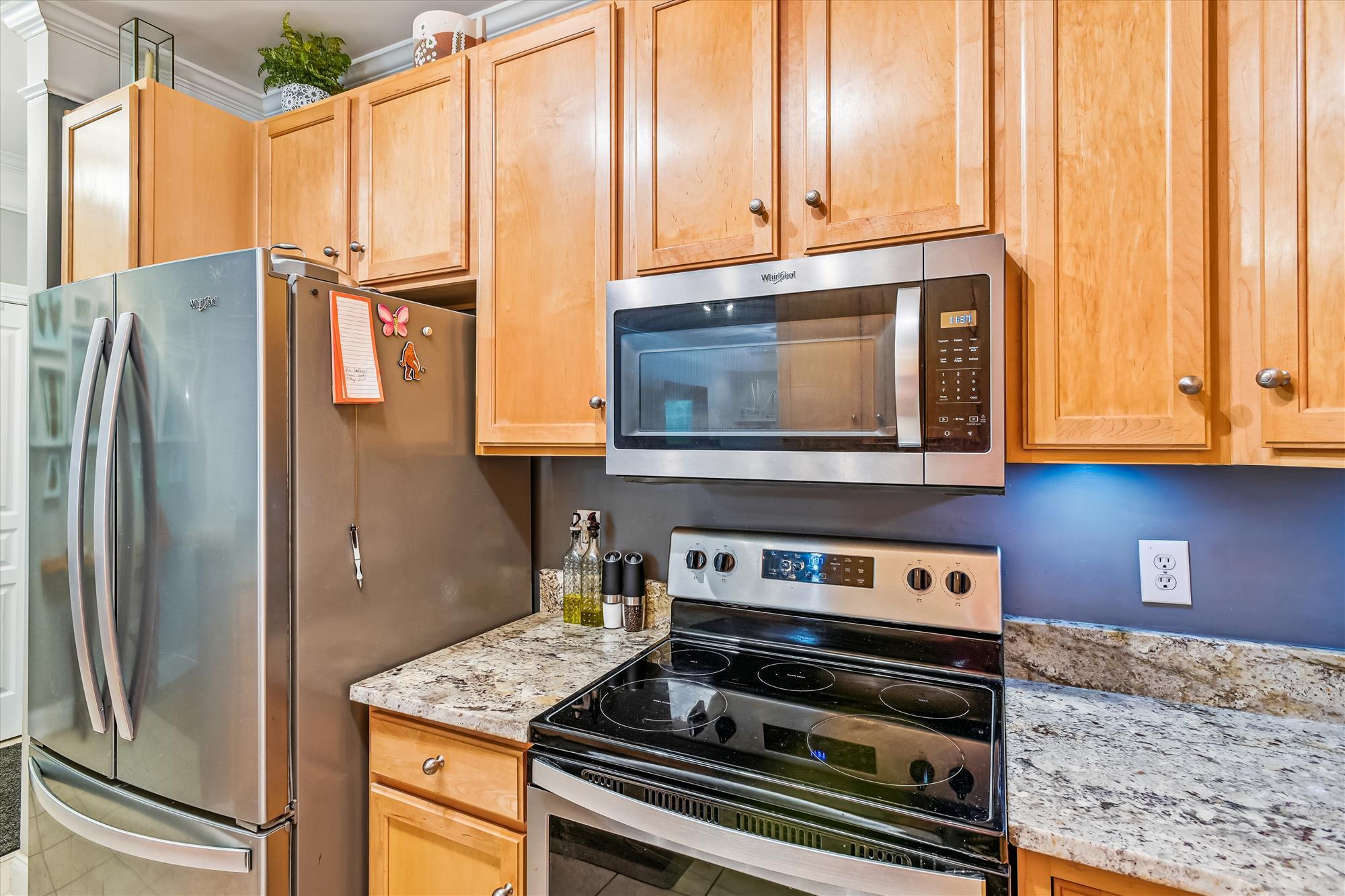 1025 Riverland Woods Place # 213