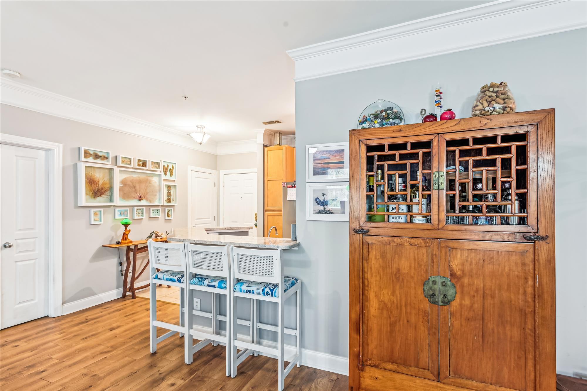 1025 Riverland Woods Place # 213