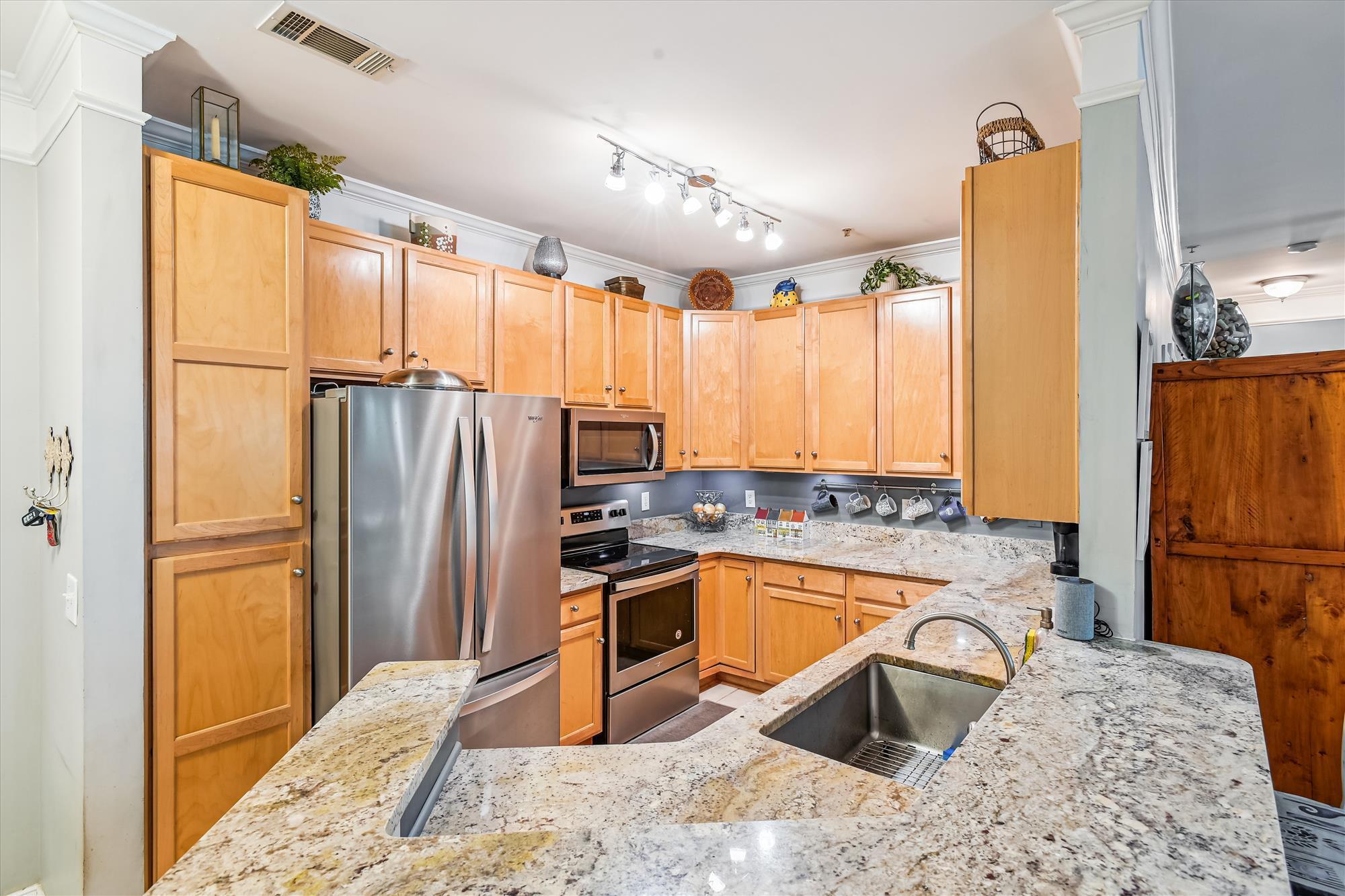 1025 Riverland Woods Place # 213