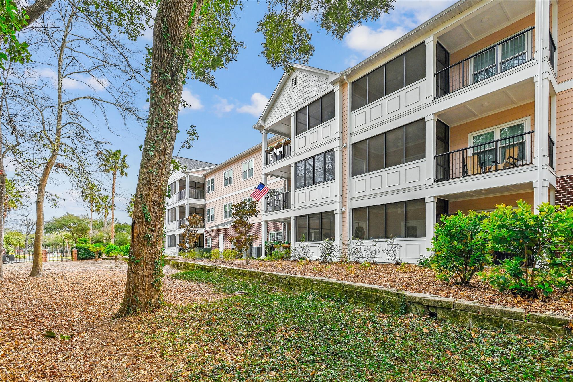 1025 Riverland Woods Place # 213