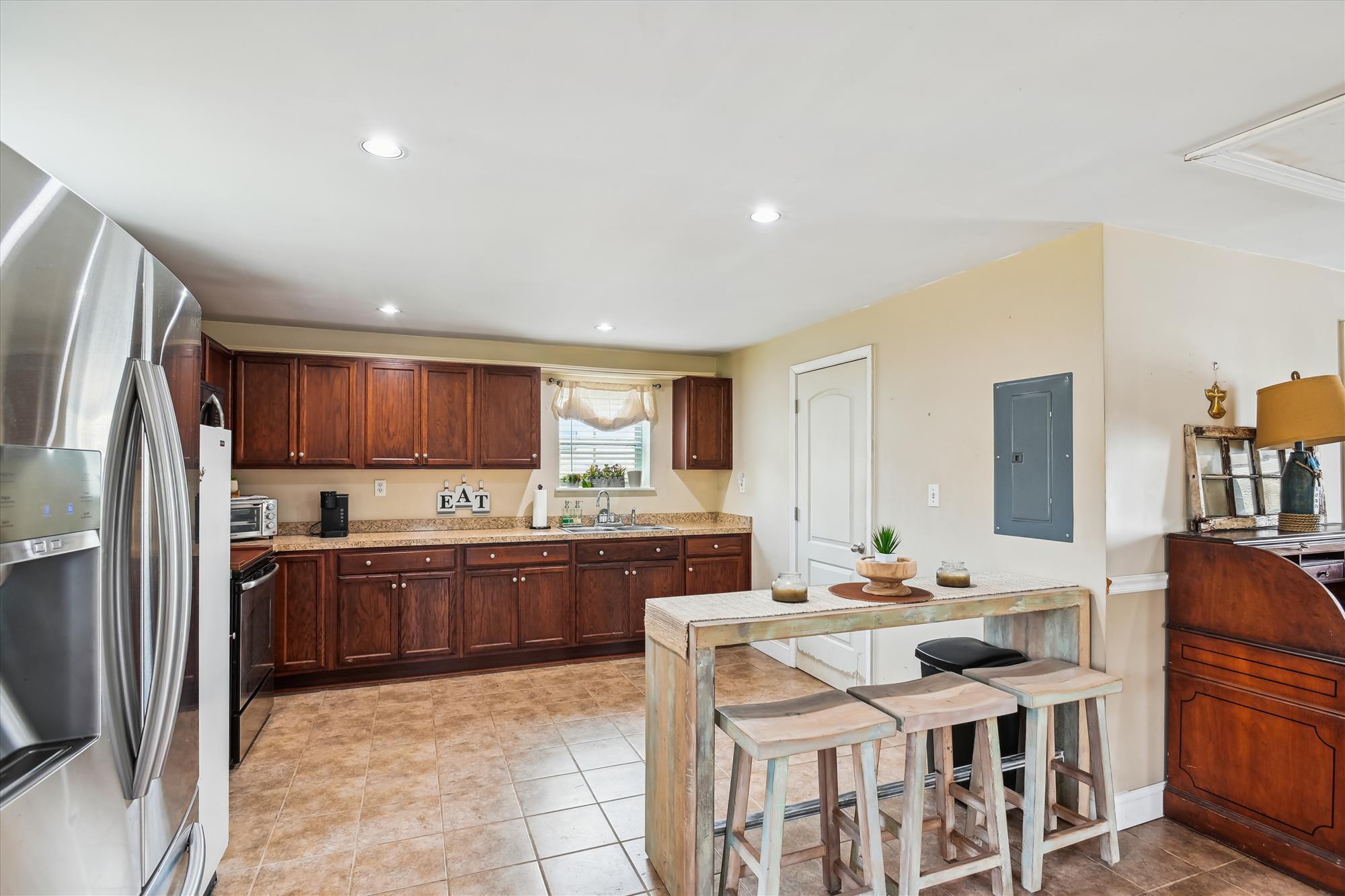 6504 Rozier Road