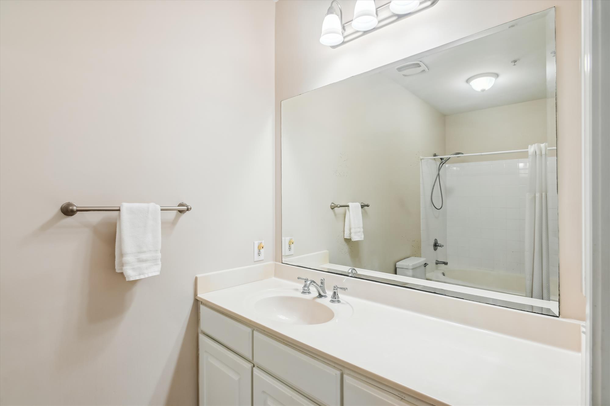 1025 Riverland Woods Place # 201