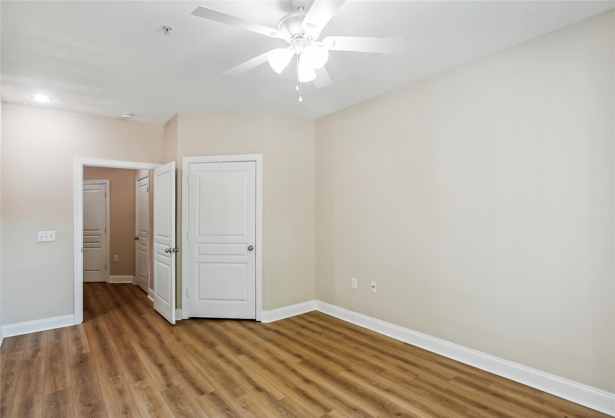 1025 Riverland Woods Place # 201