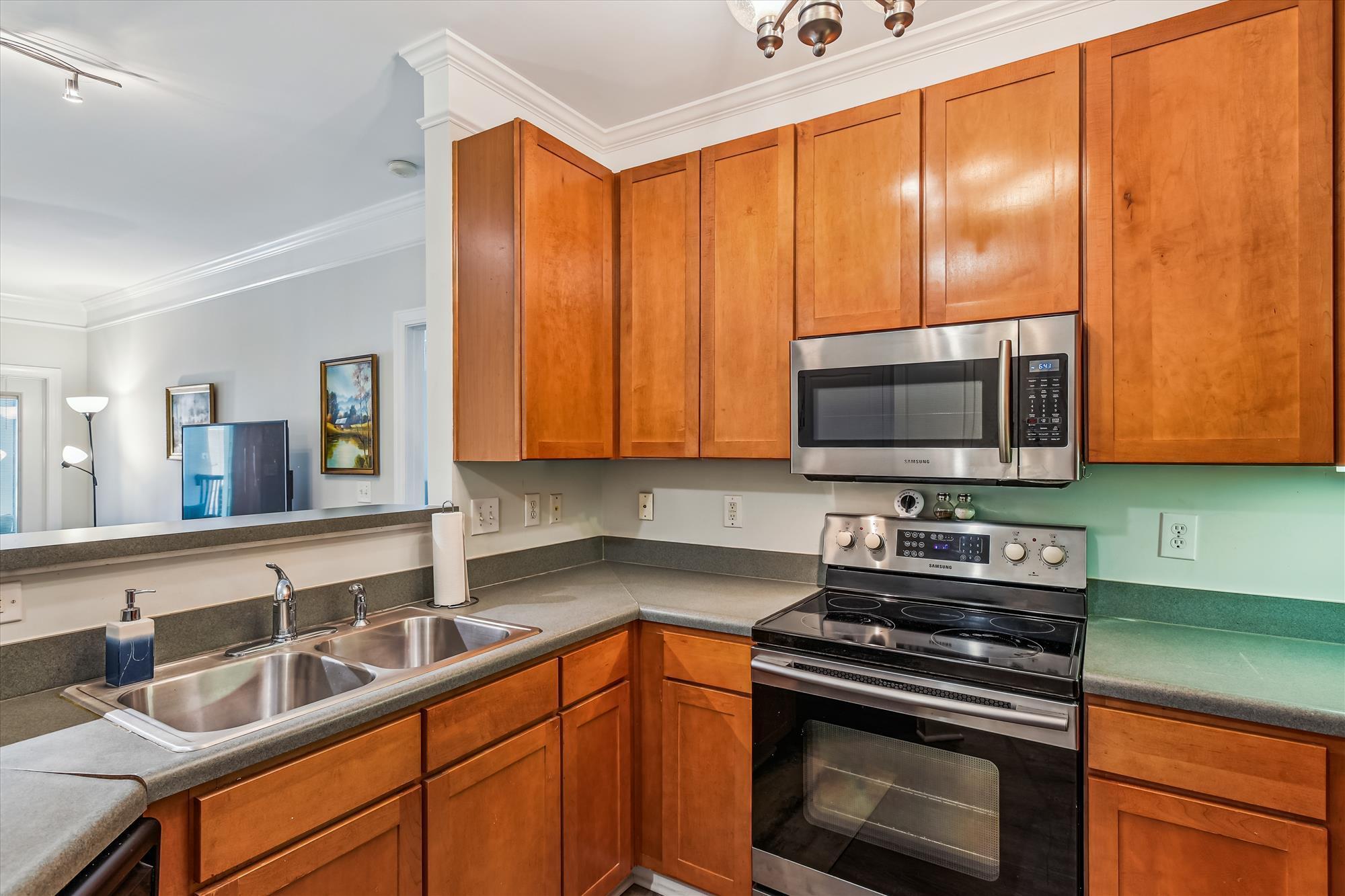 1025 Riverland Woods Place # 101