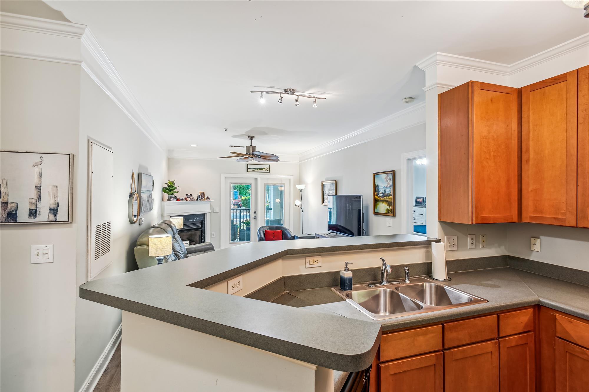 1025 Riverland Woods Place # 101