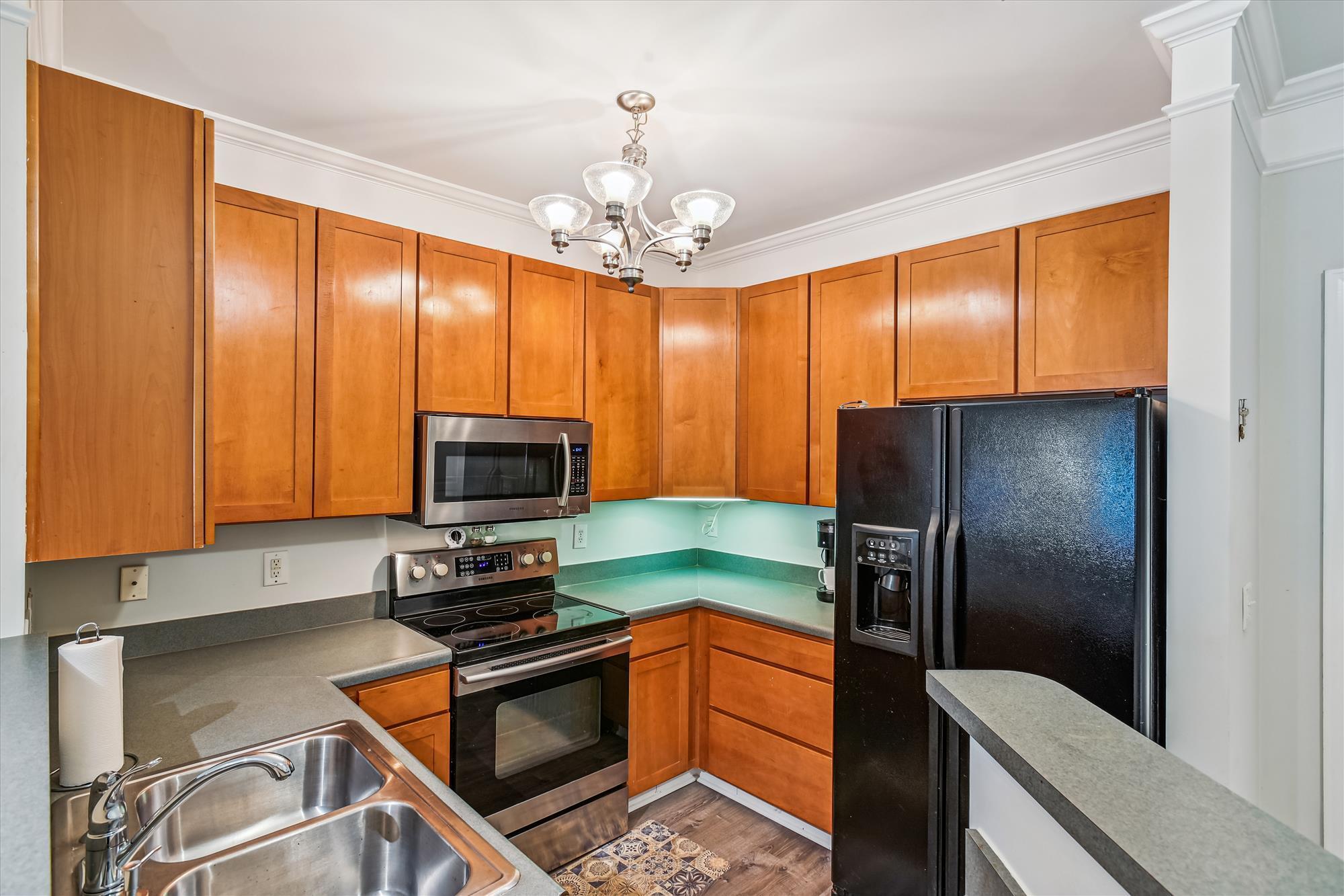 1025 Riverland Woods Place # 101