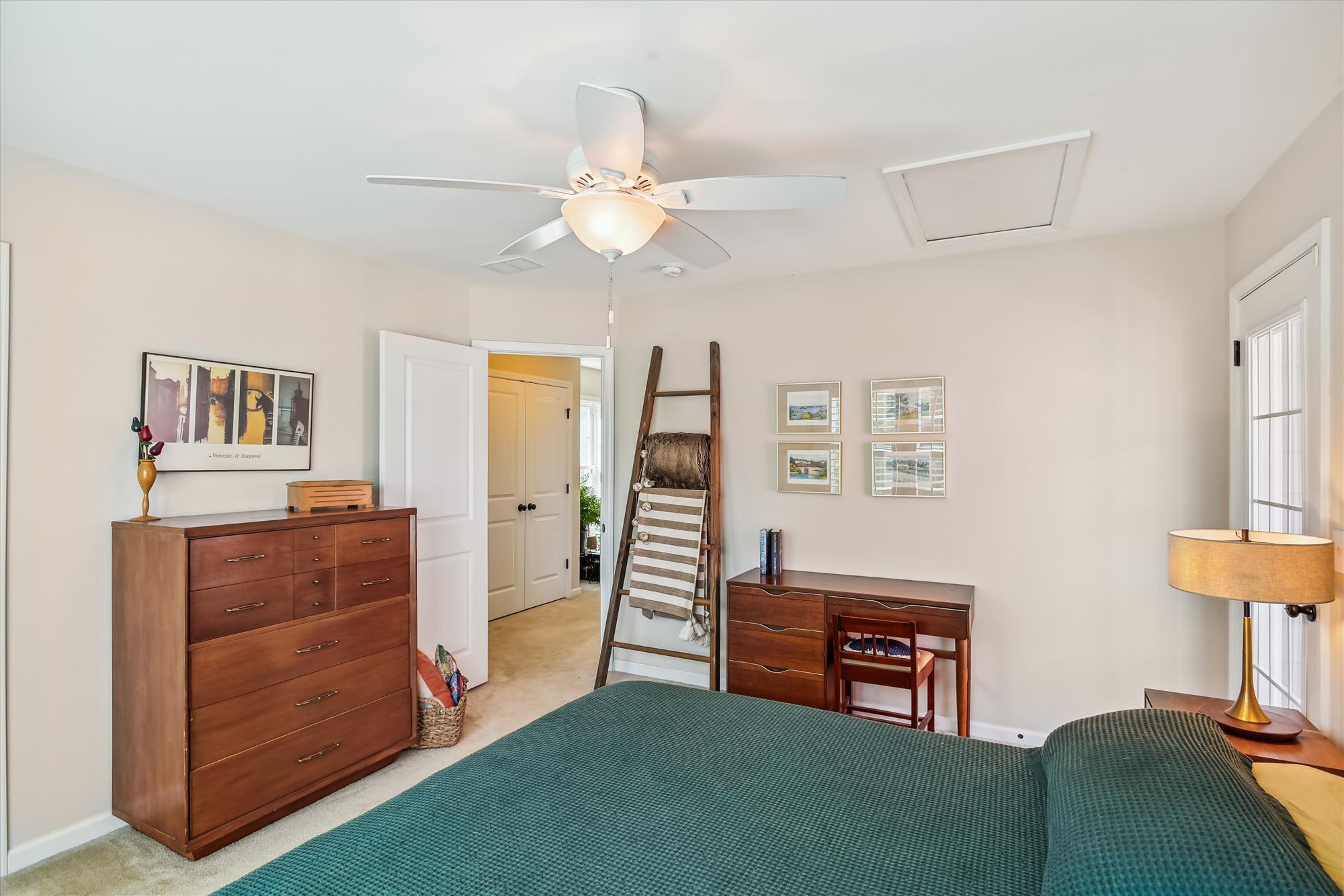 1658 Sparkleberry Lane