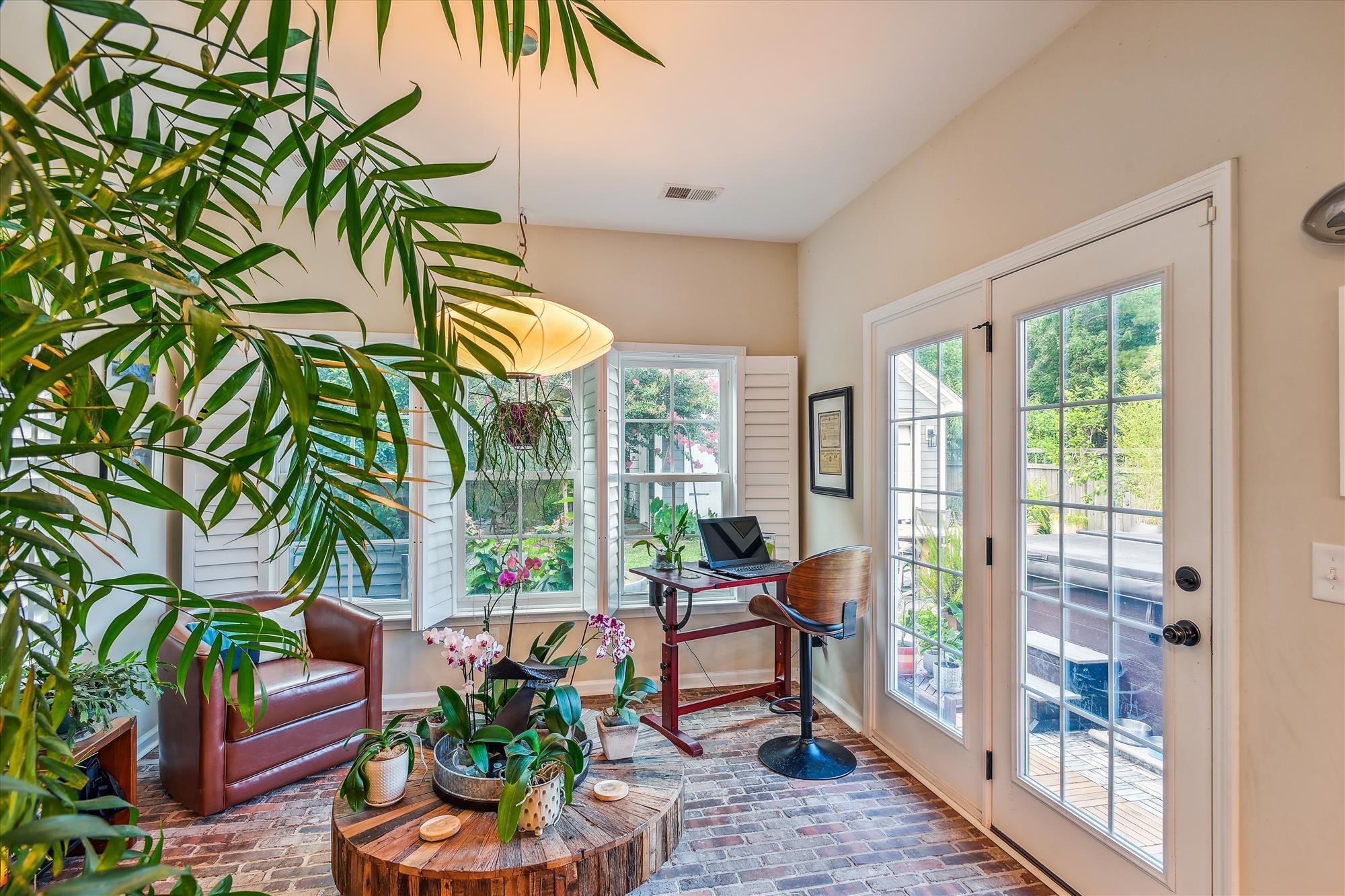 1658 Sparkleberry Lane