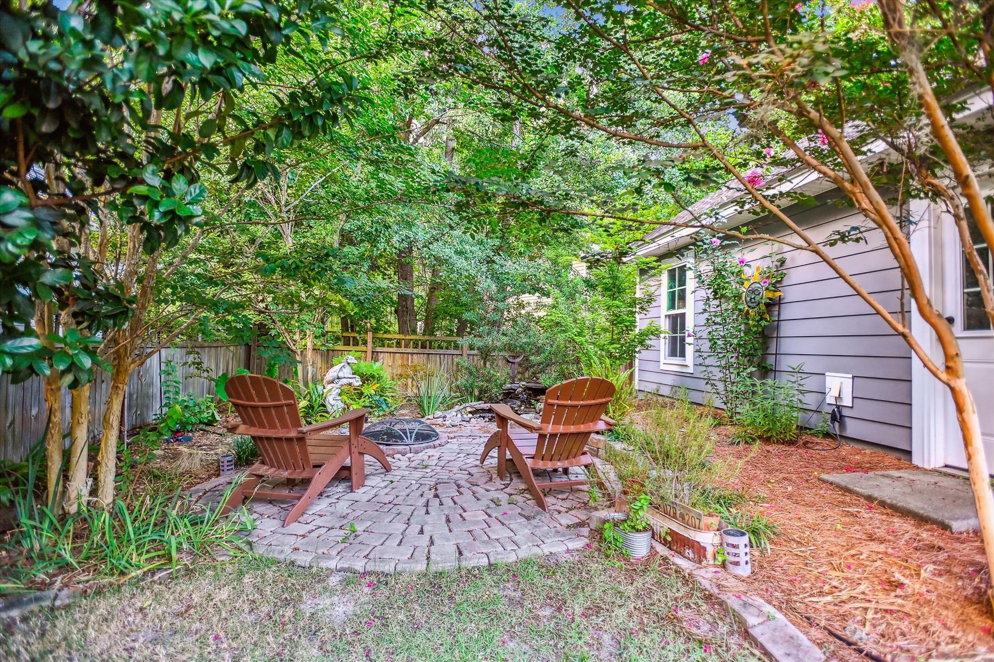 1658 Sparkleberry Lane