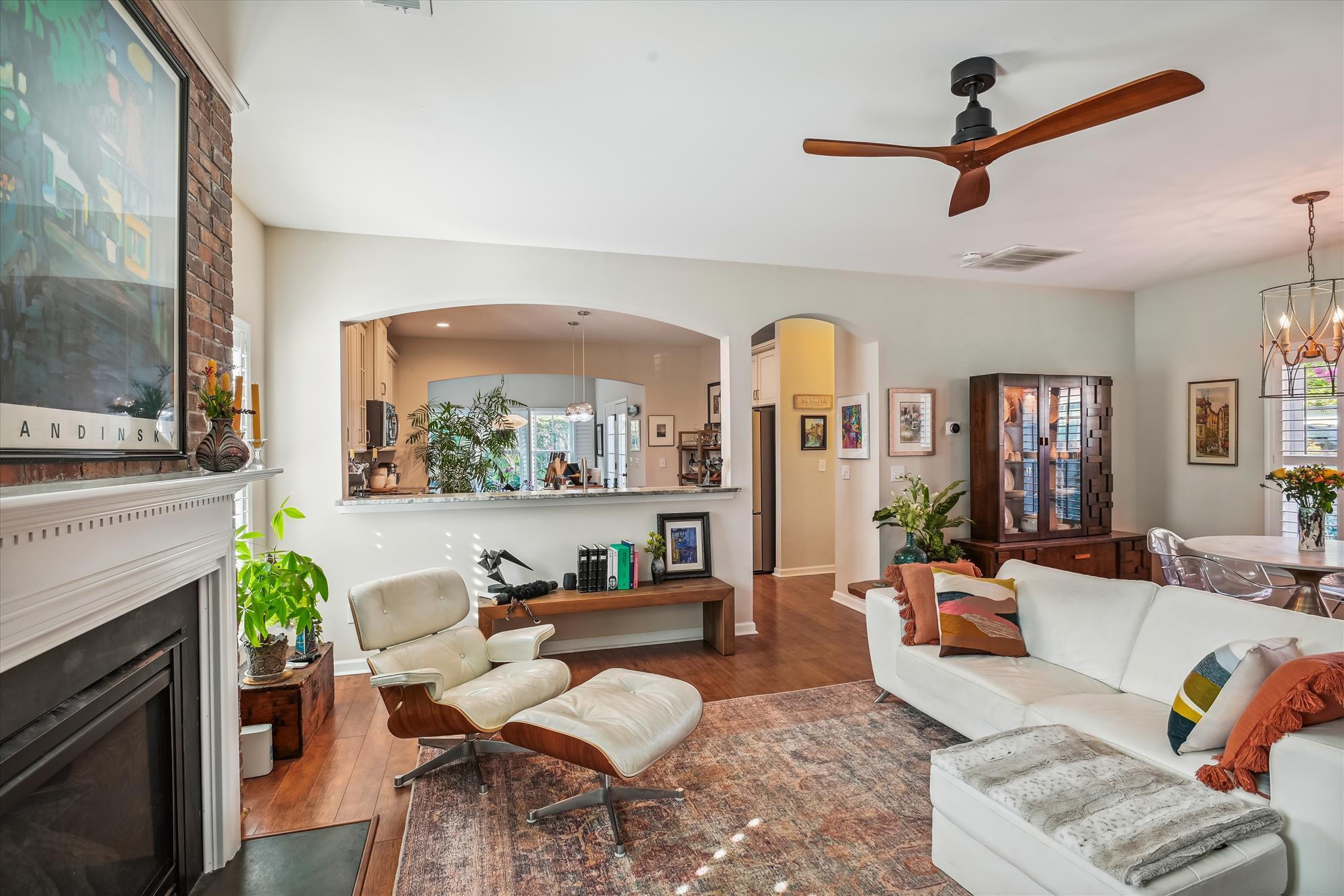 1658 Sparkleberry Lane