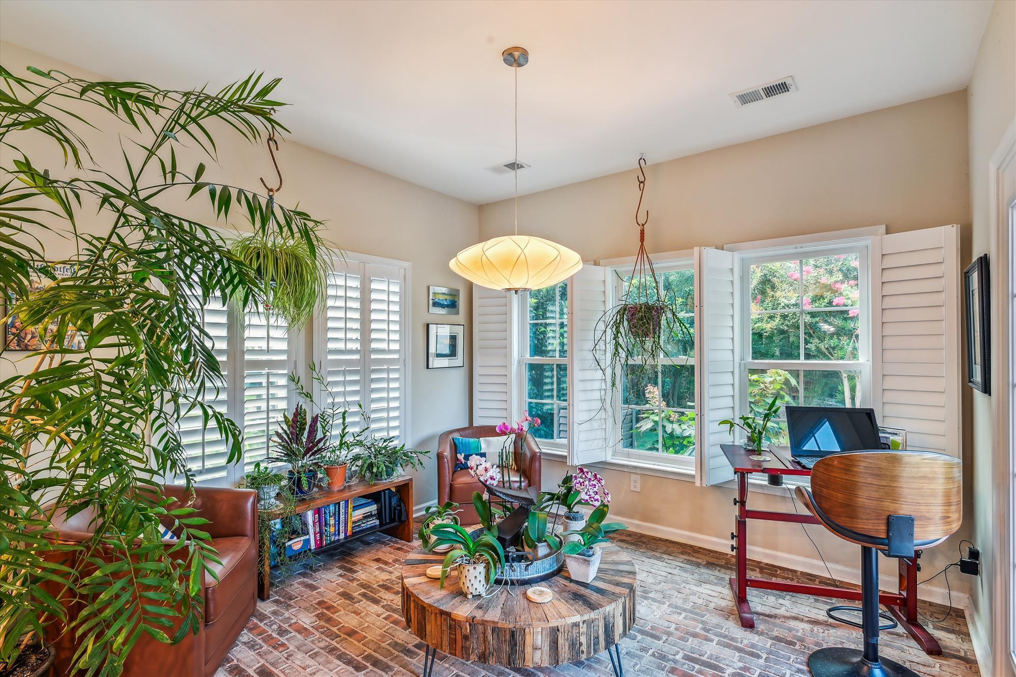 1658 Sparkleberry Lane