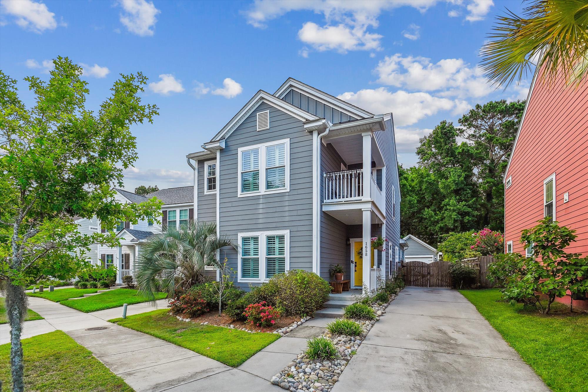 1658 Sparkleberry Lane